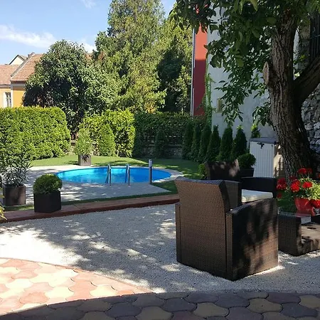 Guest house Topart